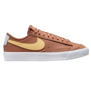 Nike Blazer Low ' 77 Amber Brown / Melon Tint Women’s 7 / 5.5Y Shoes